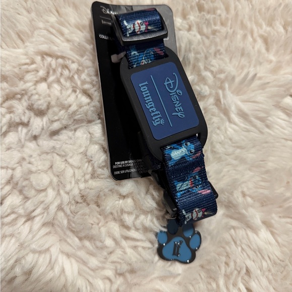 BUNDLE 3 in 1: Disney Loungefly Stitch Backpack, leash, and harness - Picture 3 of 6